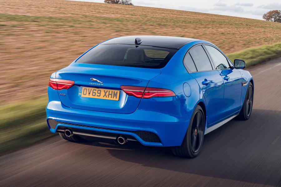  Jaguar XE R-Dynamic Reims Edition 2020 года  (UK) (фото 12 из 84)